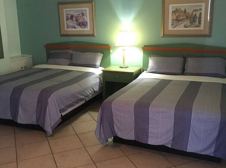 هتل Sandpiper Springs Spa & Retreat