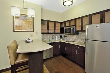 هتل Staybridge Suites Odessa Interstate Hwy 20, An Ihg