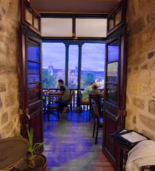 ホテル Viavia Cafe Ayacucho