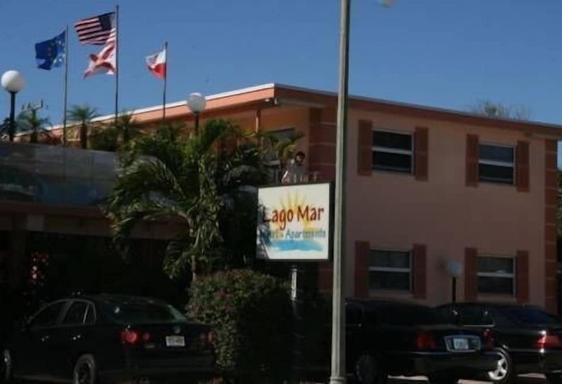 Lago Mar Motel And Apartments