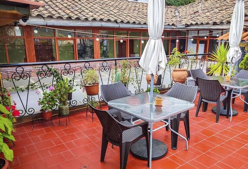 هاستل Eco Home View   Guest House