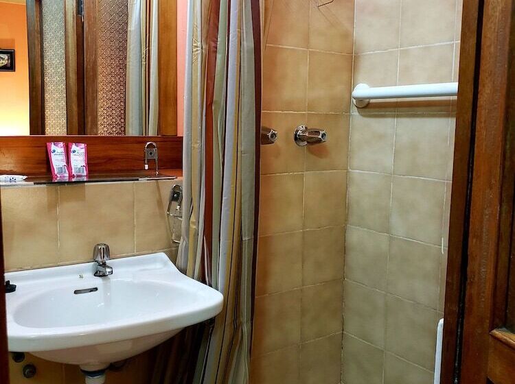 هاستل La Nuit Home
