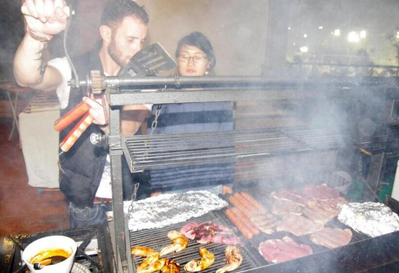 هاستل International House Co Living