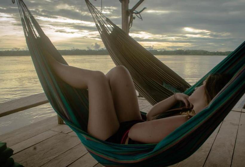 تختخواب و صبحانه Hostel Casa De Las Palmas Tours