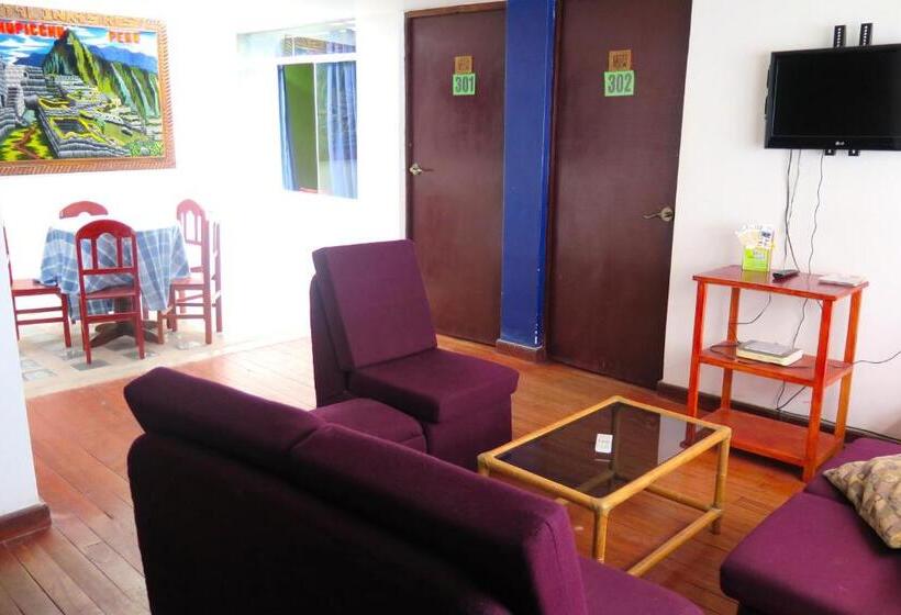 تختخواب و صبحانه Inka's Rest Hostel