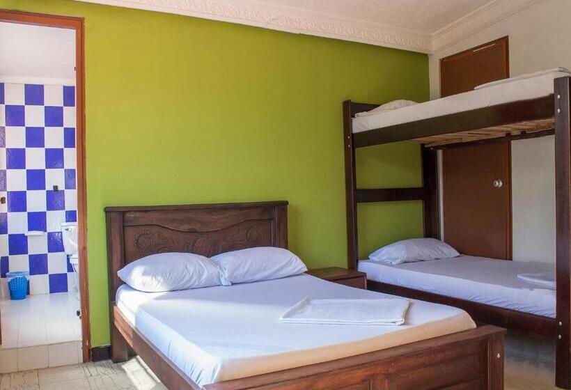 Hostel Nirvana San Gil