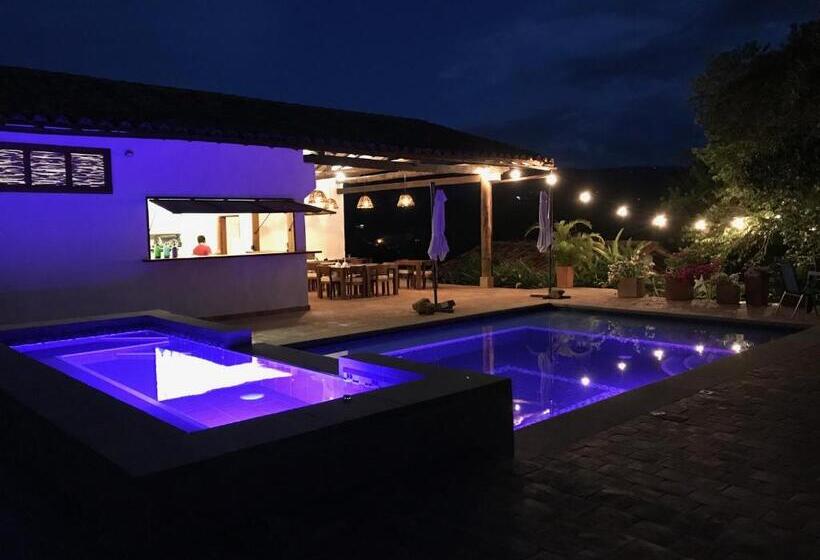 هتل Achiotte Masaya Collection