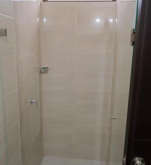 هتل Alhambra Torre B