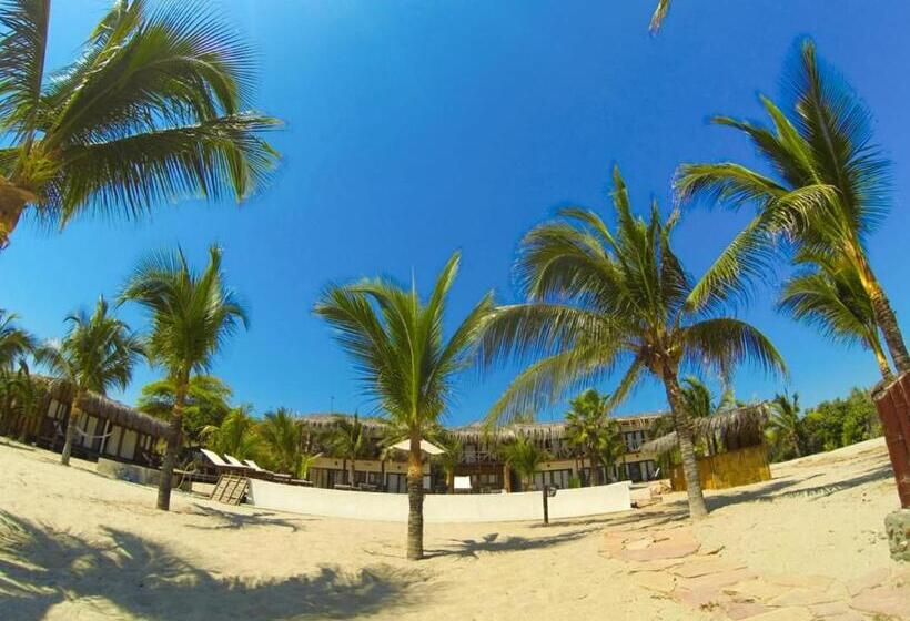 هتل Bamboo Lodge