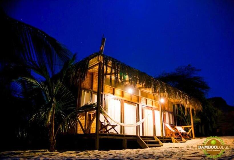 هتل Bamboo Lodge