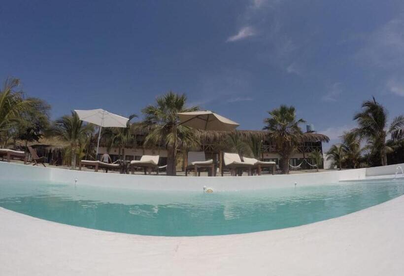هتل Bamboo Lodge