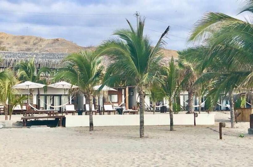 هتل Bamboo Lodge
