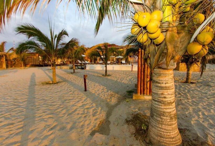 هتل Bamboo Lodge