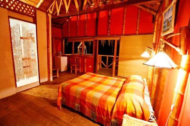 هتل Bamboo Lodge