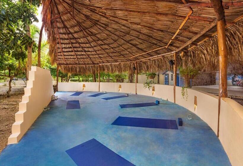 هتل Blue Apple Beach