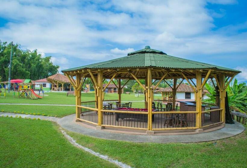 هتل Campestre Montecarlo