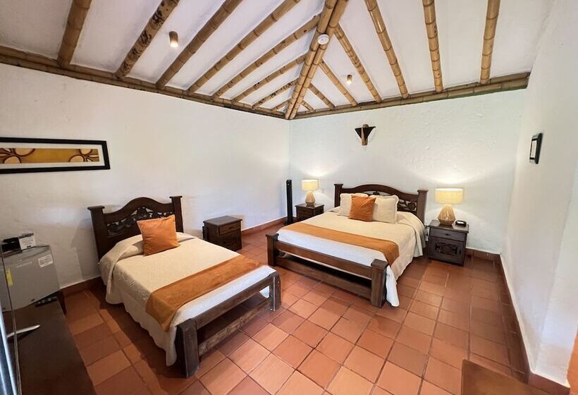 هتل Campestre Montecarlo