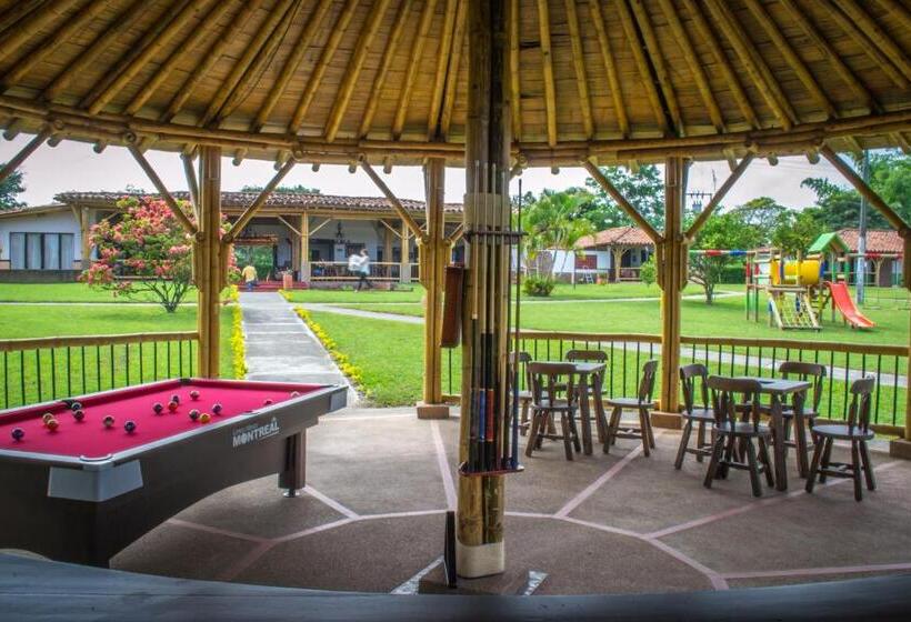 هتل Campestre Montecarlo