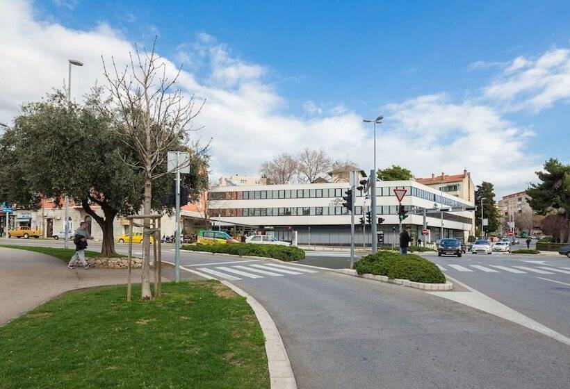 Fotos del hotel Corner:  11