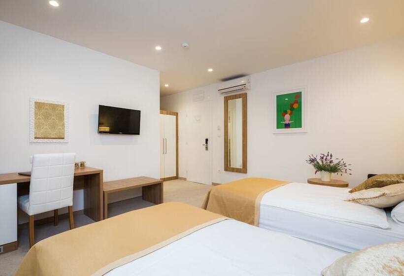 Fotos del hotel Corner:  37