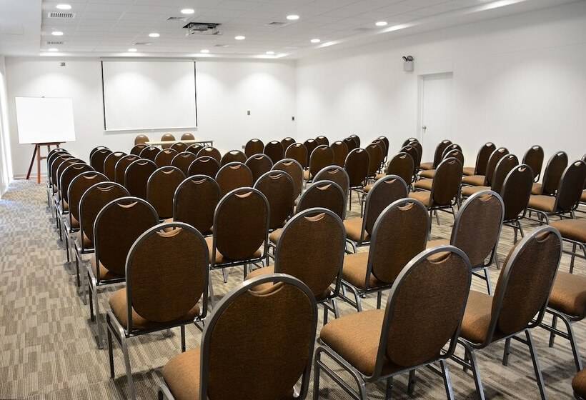 Dm Hoteles Moquegua