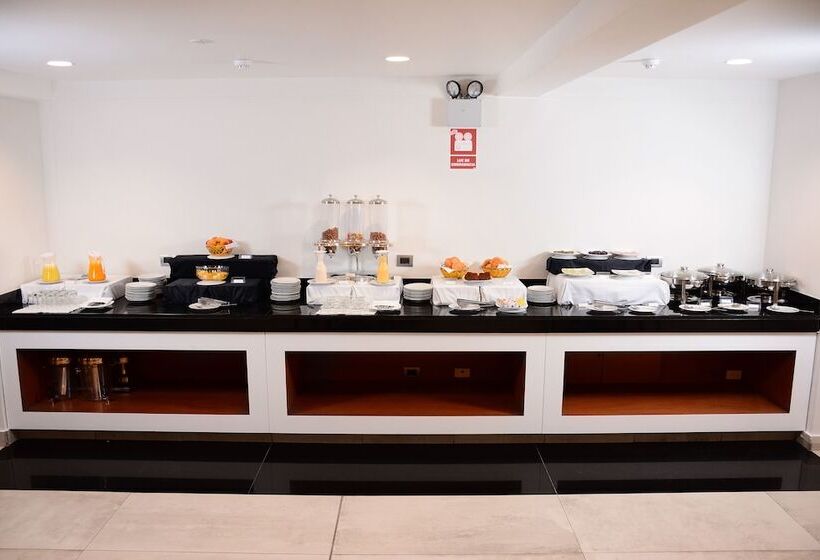 Dm Hoteles Moquegua