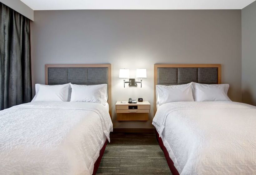 בית מלון כפרי Hampton Inn & Suites By Hilton Grande Prairie