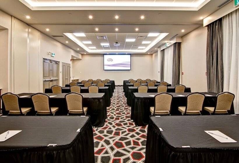 בית מלון כפרי Hampton Inn & Suites By Hilton Grande Prairie