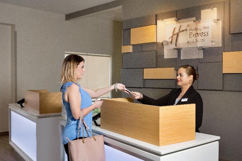 בית מלון כפרי Holiday Inn Express & Suites   Mcallen   Medical Center Area, An Ihg