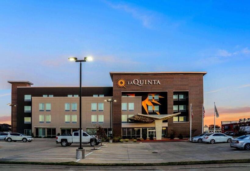 Отель La Quinta By Wyndham Houston Cypress