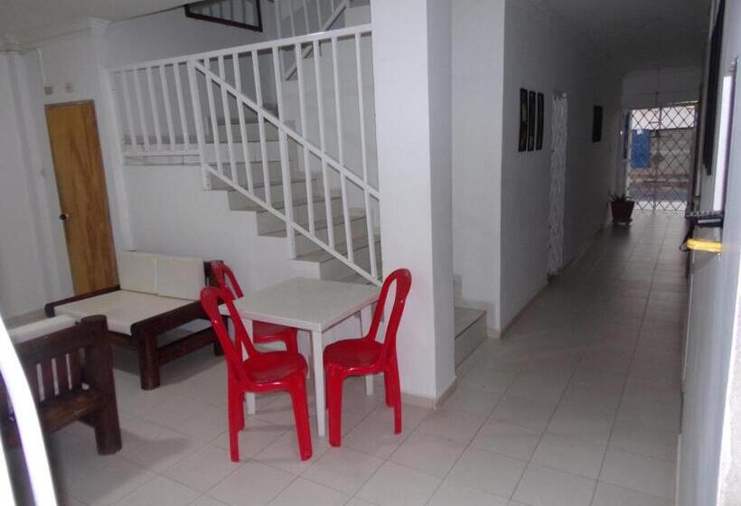 هتل Monaco De Riohacha