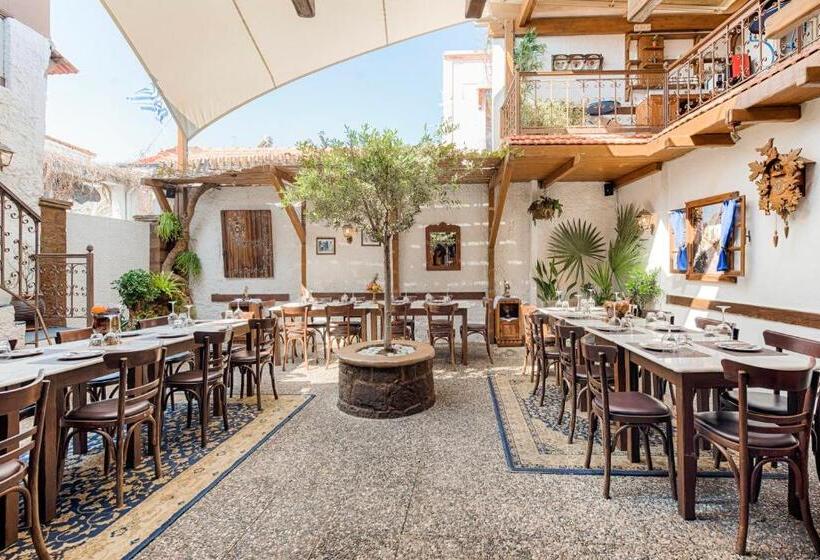 پانسیون Koukos Rhodian Guesthouse  Adults Only
