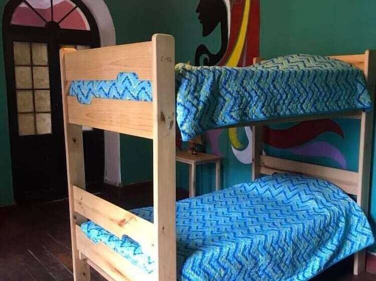 Positive Hostel & Backpackers