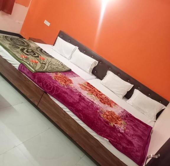 Pensão Ujjain Hotel Shree Radhe Krishna Please
