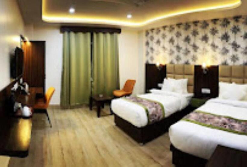 Sevenmirror Hotel , Gangtok