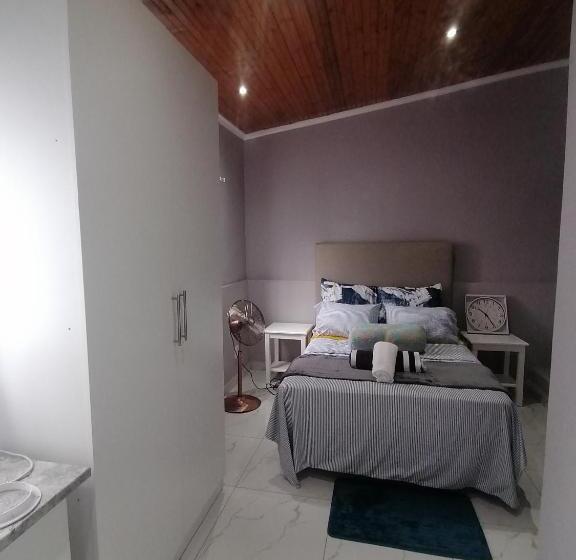پانسیون Mila Lodge 1