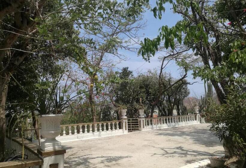 تختخواب و صبحانه Jardin Etnobotanico Villa Ludovica