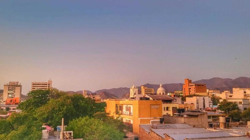 Fatima Hostel Santa Marta
