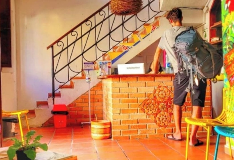 Fatima Hostel Santa Marta