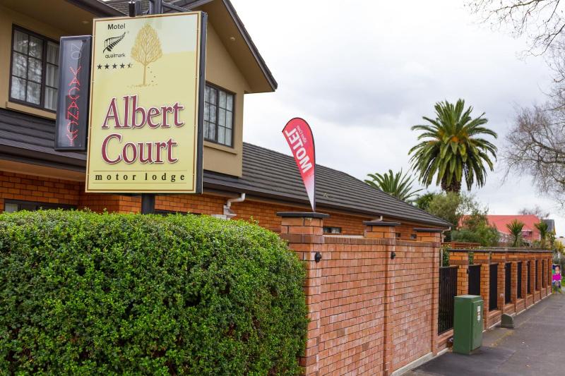 Fotos del hotel Albert Court Motor Lodge:  2