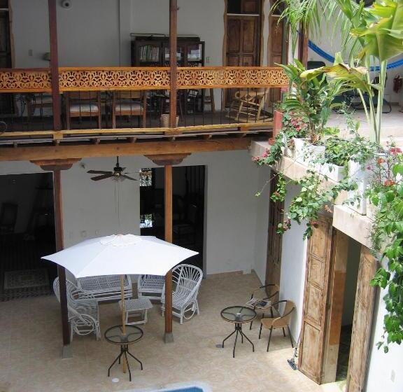 هتل Casa Belle Epoque