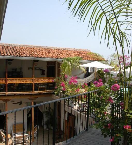 هتل Casa Belle Epoque