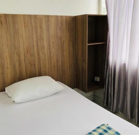 هتل Center Plaza Plus