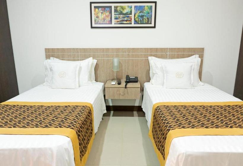 هتل Cinco Monteria