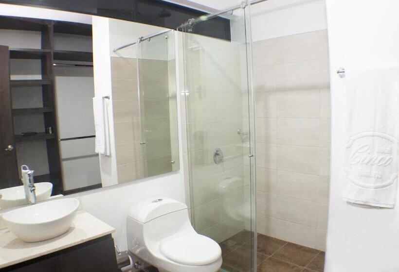 هتل Cinco Monteria