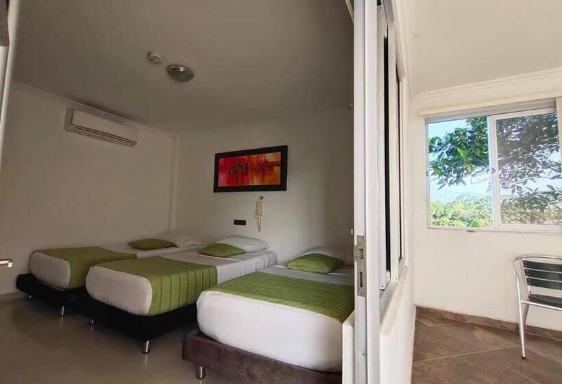 هتل Confort Plaza