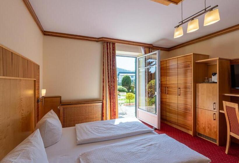 فندق Garni Thermenglück