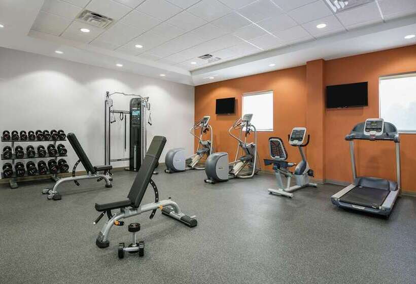 هتل Home2 Suites By Hilton Austin Airport