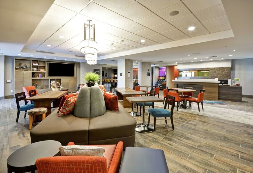 هتل Home2 Suites By Hilton  St. Simons Island