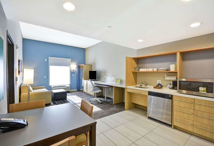 هتل Home2 Suites By Hilton  St. Simons Island